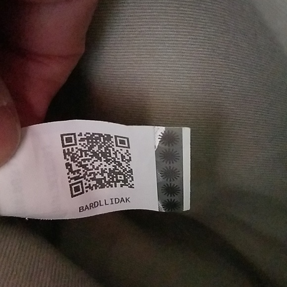 UGG Sera Tote - Picture 4 of 9